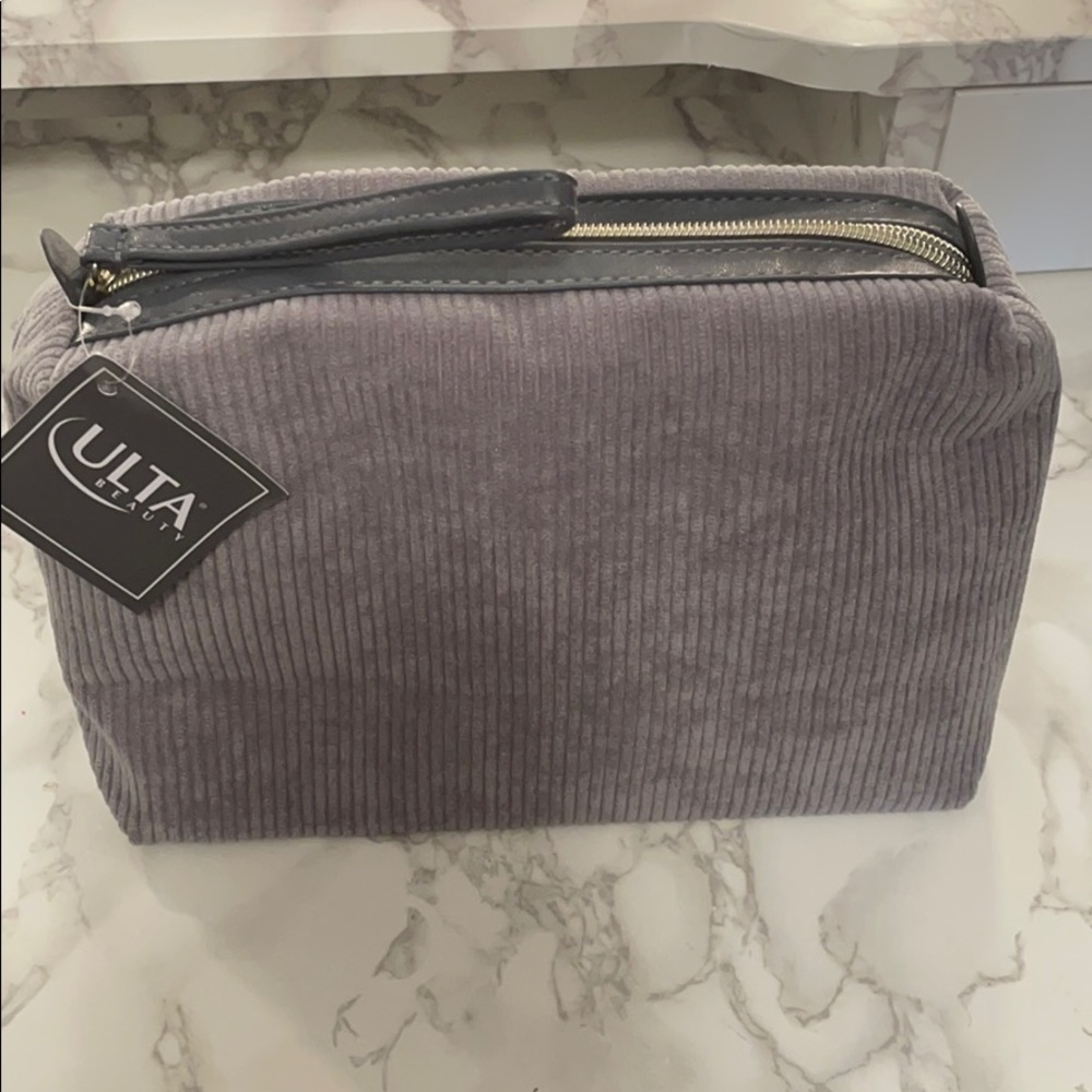 Makeup bag